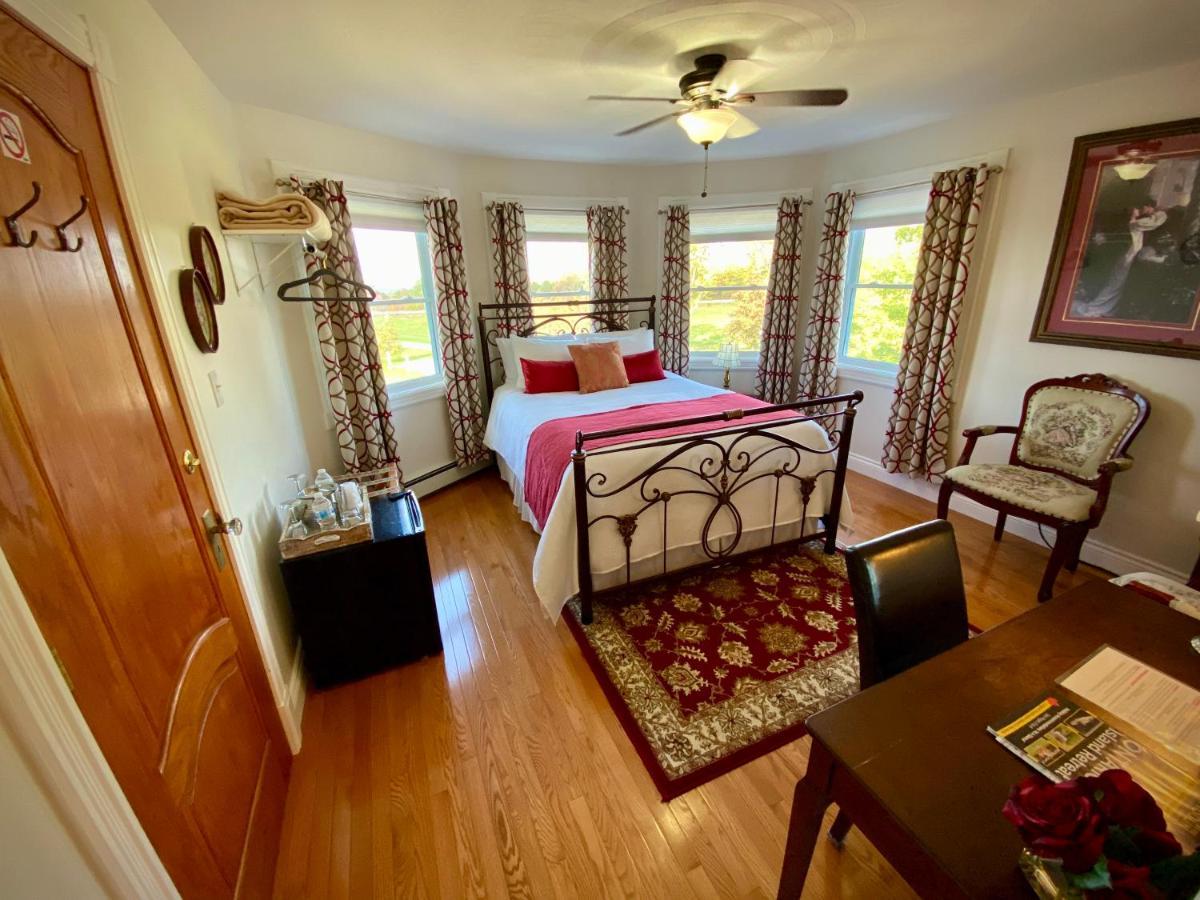 Twin Peaks B&B Mindemoya Zimmer foto
